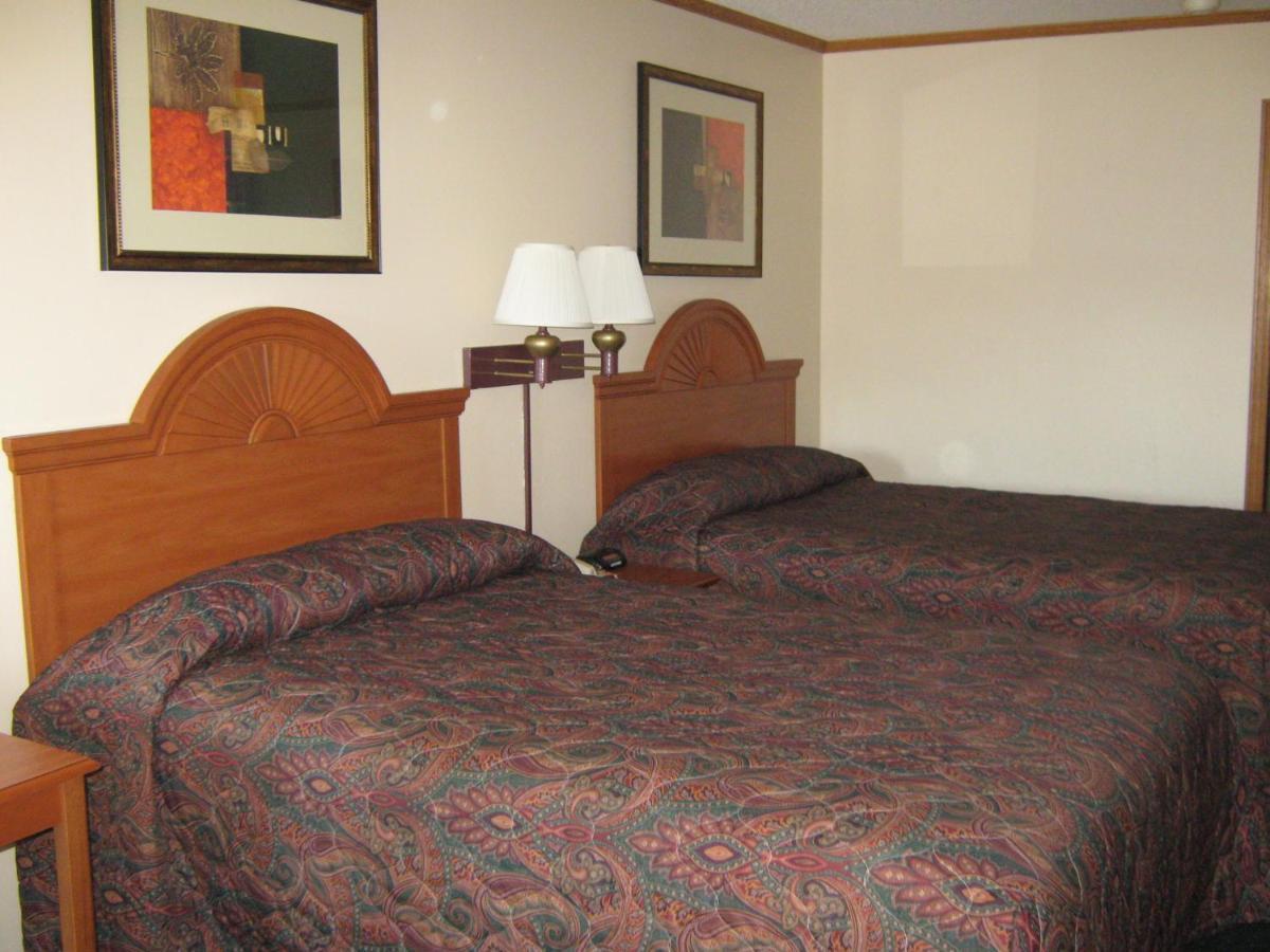 America'S Best Inn And Suites Emporia Exterior foto
