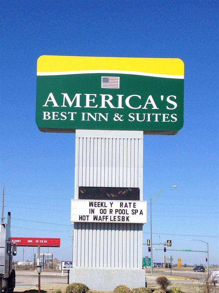 America'S Best Inn And Suites Emporia Exterior foto