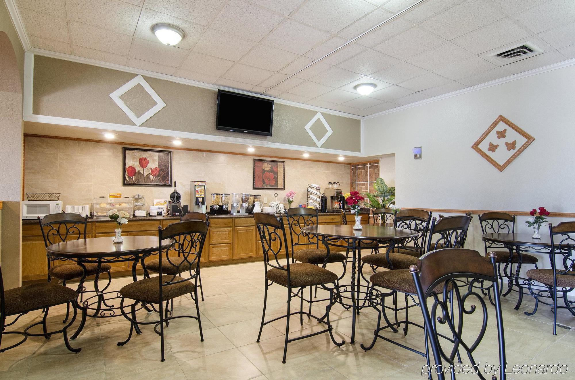 America'S Best Inn And Suites Emporia Exterior foto