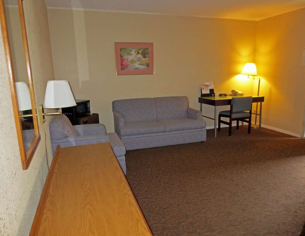 America'S Best Inn And Suites Emporia Zimmer foto