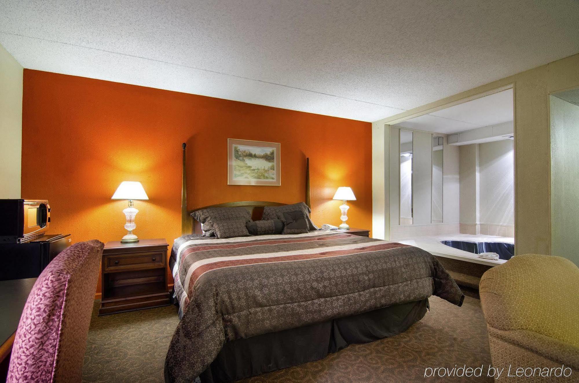 America'S Best Inn And Suites Emporia Exterior foto